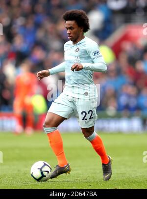 Le Willian de Chelsea en action pendant le match de la Premier League à Stade de Cardiff Banque D'Images