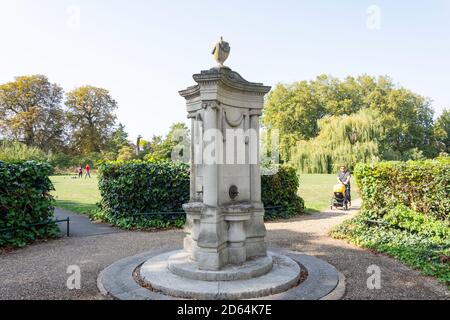 Fontaine Memorial dans le parc Wandel Valley, colliers Wood, London Borough of Merton, Greater London, Angleterre, United Banque D'Images