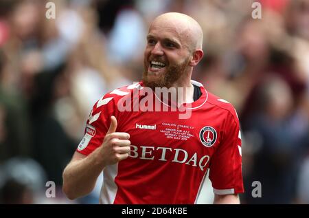 Jonathan Williams, de Charlton Athletic, célèbre la victoire Banque D'Images