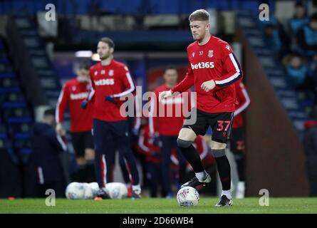 Nathan Collins de Stoke City avant de commencer contre Blackburn Rovers Banque D'Images