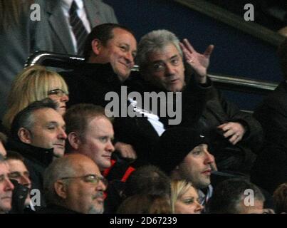 Kevin Keegan, nouveau directeur de Newcastle United, prend place Dans la zone directeurs Banque D'Images