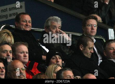 Kevin Keegan, nouveau directeur de Newcastle United, prend place Dans la zone directeurs Banque D'Images