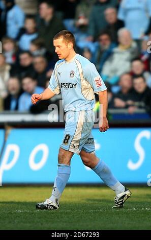 Michael Doyle, de Coventry City, se dédèle après avoir été envoyé arrêt Banque D'Images