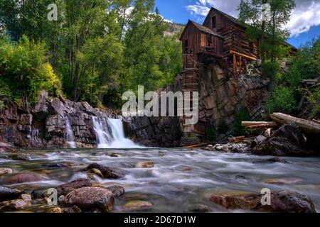 Crystal Mill (Sheep Mountain Power House) a généré de l'air comprimé pour les mineurs des mines d'argent voisines, Carbondale, Colorado, États-Unis Banque D'Images