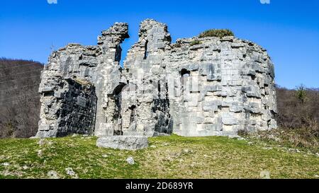 Les ruines du temple orthodoxe Bzyb. Abhkazia Banque D'Images