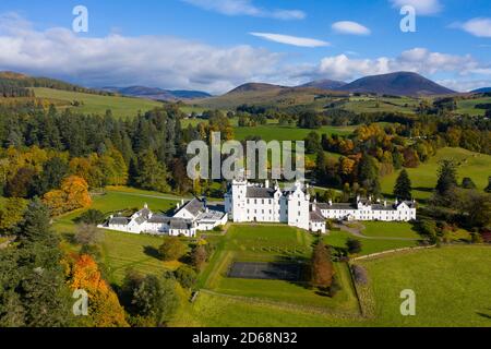 Vue aérienne du château de Blair à Blair Atholl près de Pitlochry, Perthshire, Écosse, Royaume-Uni Banque D'Images