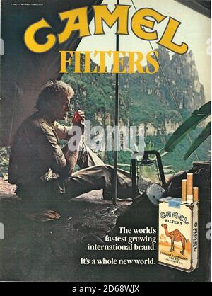 Vintage Camel filtre cigarettes papier annonce publicitaire années 80 Banque D'Images