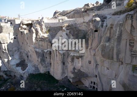 Cappadoce maisons de falaise de près. Banque D'Images