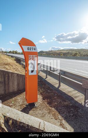 Téléphone d'urgence SOS routier Banque D'Images