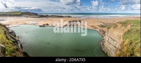 Piscine marémotrice à Bude, dans le nord de Cornwall, Angleterre, Royaume-Uni Banque D'Images