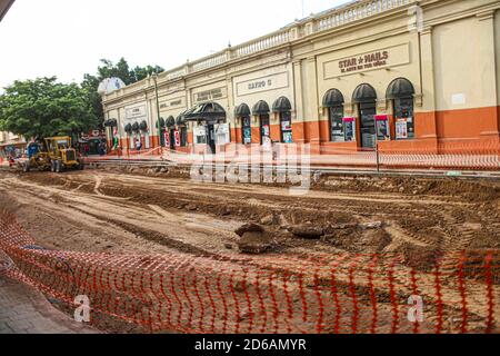 Terraceria pour la réparation de rue autour du marché municipal dans le centre de Hermosillo, Sonora, Mexique. La vie quotidienne dans le centre-ville de Hermosillo, Mexique. Photographie de rue. Terre © (photo de Luis Gutierrez / Norte photo) Terraceria por réparation de calle alrededor del Mercado Municipal en el centro de Hermosillo, Sonora, Mexique. Vida cotidiana centro de Hermosillo, Mexique. fotografia callejera. © (photo par Luis Gutierrez/Norte photo) Banque D'Images