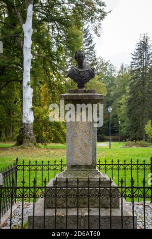 Sculpture de buste dans le domaine du château de Gmünd, Waldviertel, Autriche Banque D'Images