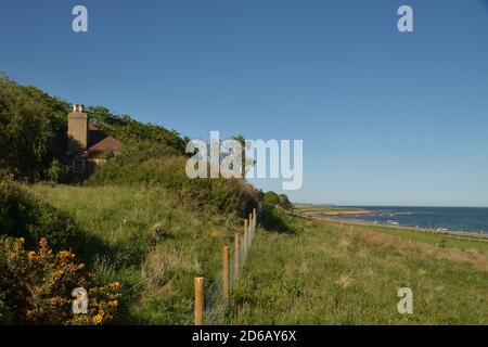 L'ancienne maison de Miss Megan Boyd, aujourd'hui ruinée près de Brora sur la côte est de l'Écosse. Megan Boyd était bien connu pour la fabrication de mouches de pêche. Banque D'Images