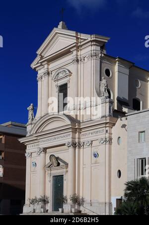 Civitavecchia Cathédrale Saint François d'Assise, Cattedrale Di San Francesco di Assise, Italie Banque D'Images