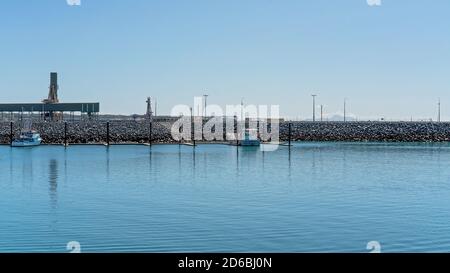 MacKay, Queensland, Australie - juin 2020 : bateaux de pêche commerciaux amarrés à la marina Banque D'Images