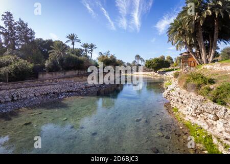 Réserve naturelle GAN Hashlosha - une immense piscine d'eau d'un ruisseau naturel qui coule dans la réserve, Israël Banque D'Images