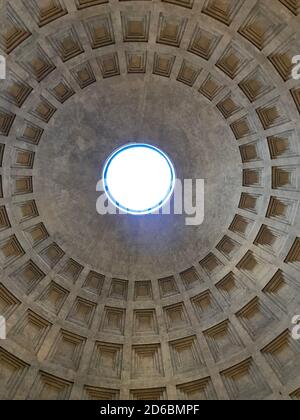 Panthéon à Rome avec les 2000 ans, mais toujours le plus grand dôme en béton non renforcé au monde Banque D'Images