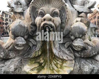 Fontana del Pantheon, iazza della Rotonda, Rome, Italie Banque D'Images