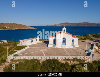 Église grecque 0rthodox d'Agios Nikolaos à Lavrio, Grèce Banque D'Images