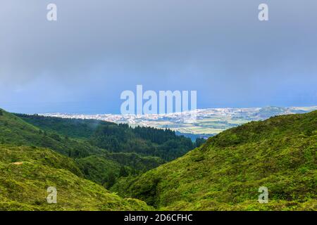 Beaux paysages des Açores Portugal. Nature tropicale à l'île de Sao Miguel, Açores. Banque D'Images