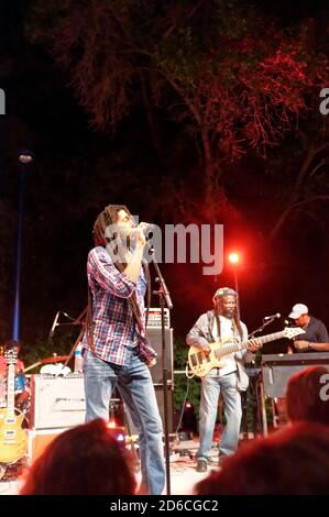 Julian Marley en concert au Festival des nuits couleurs, Montarnaud, Occitanie France Banque D'Images