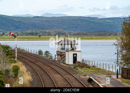 Boîte de signalisation de la gare d'Arnside, Cumbria, Royaume-Uni Banque D'Images