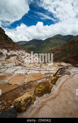 Salinas de Maras, près de Cuzco, Perù Banque D'Images