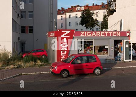 21.07.2018, Slubice, Lubuskie, Pologne - magasin de cigarettes spécialisé pour les clients allemands près du poste frontalier de Francfort/Oder en Allemagne. 00A180 Banque D'Images