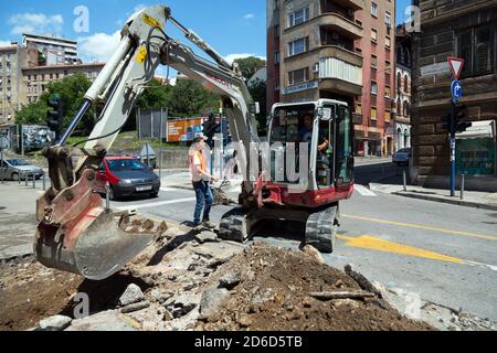 19.06.2020, Rijeka, Primorje-Gorski Kotar, Croatie - chantier de construction de canaux. 00A200619D040CAROEX.JPG [AUTORISATION DU MODÈLE : NON, AUTORISATION DU PROPRIÉTAIRE : Banque D'Images
