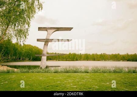 Tour de plongée dans une piscine à Stadthagen, Basse-Saxe, Allemagne Banque D'Images