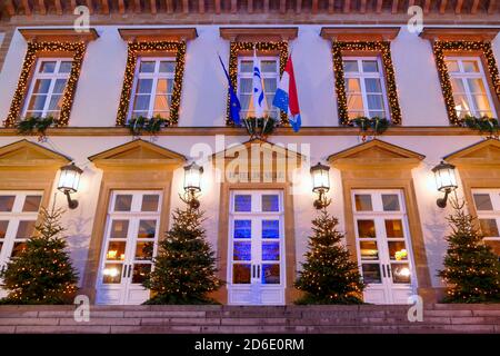 Hôtel de ville sur la place Guillaume II, ville de Luxembourg, Grand-Duché de Luxembourg Banque D'Images