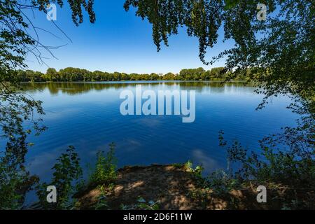 Deutschland, Dorsten-Holsterhausen, Lippe, région de la Ruhr, parc naturel Hohe Mark Westmuensterland, Muensterland, Westphalie, Rhénanie-du-Nord-Westphalie, Blauer See, réservoir, stockage des eaux d'exploitation de la RWW, ancien lac de baignade *** Légende locale *** Banque D'Images