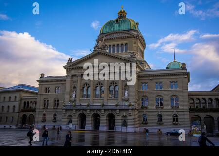 Parlement dans la ville de Berne - capitale de la Suisse - COMTÉ DE BERNE. SUISSE - 9 OCTOBRE 2020 Banque D'Images
