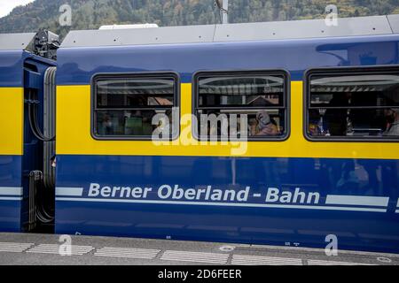 Trains pour Berner Oberland en Suisse - COMTÉ DE BERNE. SUISSE - 9 OCTOBRE 2020 Banque D'Images