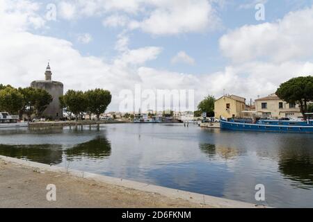 Aigues-mortes, France, 20 août 2020. Le canal du Rhône à Sète à Aigues-mortes le 20 août 2020. Banque D'Images