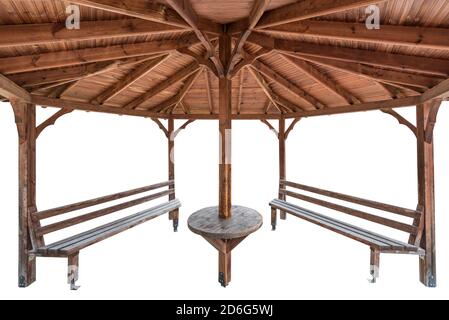 Intérieur d'un kiosque en bois isolé sur fond blanc Banque D'Images