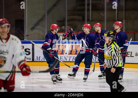 Horsholm, Danemark. 16 octobre 2020. Les joueurs de Rungsted Seier Capital célèbrent un but lors du match de hockey sur glace Metaligaen entre Rungsted Seier Capital et Odense Bulldogs à Bitcoin Arena à Horsmolm. (Crédit photo : Gonzales photo/Alamy Live News Banque D'Images