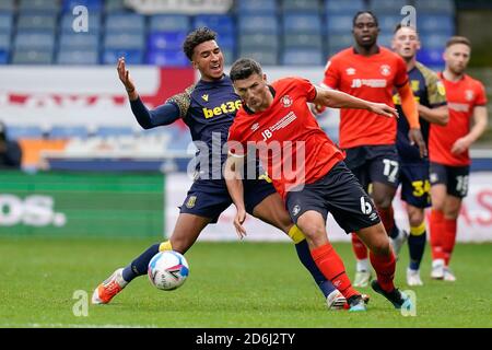 Luton, Royaume-Uni. 17 octobre 2020. Matty Pearson (6) de Luton Town lors du match de championnat Sky Bet entre Luton Town et Stoke City à Kenilworth Road, Luton, Angleterre, le 17 octobre 2020. Photo de David Horn/Prime Media Images. Crédit : Prime Media Images/Alamy Live News Banque D'Images