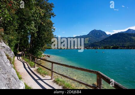 Buerglsteig avec Rettenkogel, Strobl am Wolfgangsee, Salzkammergut, pays de Salzbourg, Autriche Banque D'Images