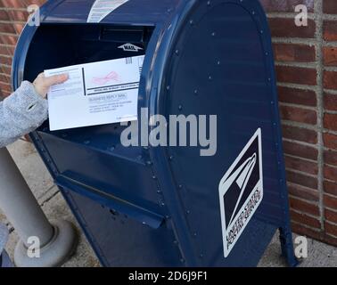 Vote par courrier, États-Unis, élection à la preuve, 2020, boîte aux lettres du bureau de poste