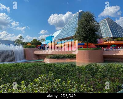 Orlando,FL/USA-10/17/20: L'extérieur de The Journey to imagination dans le parc thématique EPCOT de Disney World. Banque D'Images