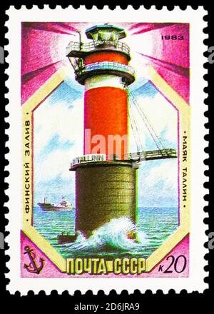 MOSCOU, RUSSIE - 10 SEPTEMBRE 2020 : le timbre-poste imprimé en Union soviétique montre le phare de Tallinnamadal (Chevalstein), 1969, série Lighthouses, vers Banque D'Images