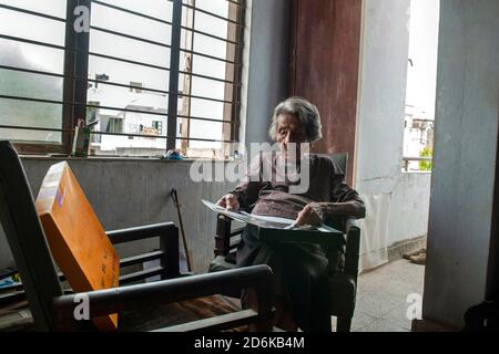 Homai Vyawala, première photojournaliste indienne , (9 décembre 1913 – 15 janvier 2012) Banque D'Images