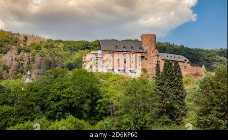 Château de Hengebach Château médiéval à Heimbach Eifel Rur vallée de l'Allemagne des endroits intéressants Banque D'Images