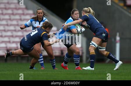 Amy Orrow de Darlington Mowden Park Sharks et El Febrey et Alex Matthews de Worcester Warriors Women lors du match FÉMININ ALLIANZ PREMIER 15S entre Darlington Mowden Park Sharks et Worcester Warriors à la Northern Echo Arena, à Darlington, le samedi 17 octobre 2020. (Credit: Chris Booth | MI News) Credit: MI News & Sport /Alay Live News Banque D'Images