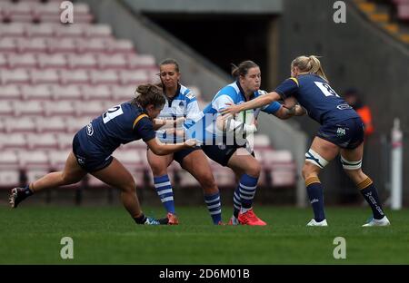 Amy Orrow de Darlington Mowden Park Sharks et El Febrey et Alex Matthews de Worcester Warriors Women lors du match FÉMININ ALLIANZ PREMIER 15S entre Darlington Mowden Park Sharks et Worcester Warriors à la Northern Echo Arena, à Darlington, le samedi 17 octobre 2020. (Credit: Chris Booth | MI News) Credit: MI News & Sport /Alay Live News Banque D'Images