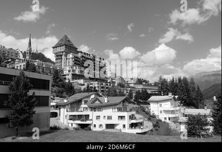 Alpes Suisses : le légendaire Badrutt Palace hotel à Saint-moritz Banque D'Images