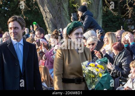 Princesse Beatrice de York avec sa finance Edoardo Mapelli Mozzi à Sandringham le jour de Noël 2019. Banque D'Images