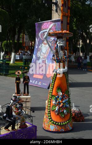 À Morelia, au Mexique, le jour des morts est célébré avec des marigolds, des marchés et des œuvres d'art dans toute la ville. Banque D'Images