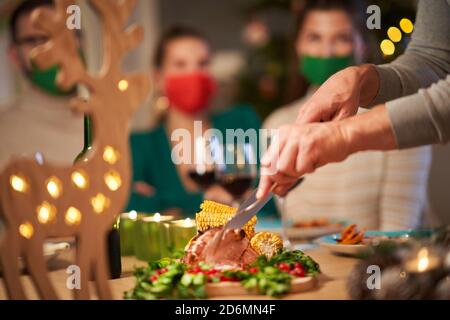 Jambon de Noël servi sur la table Banque D'Images